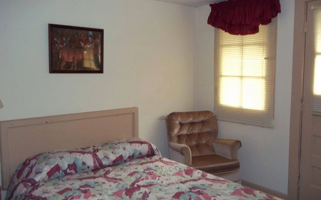 White Feather Motel
