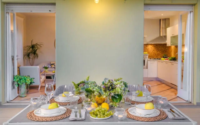 The City Terrace Apartment