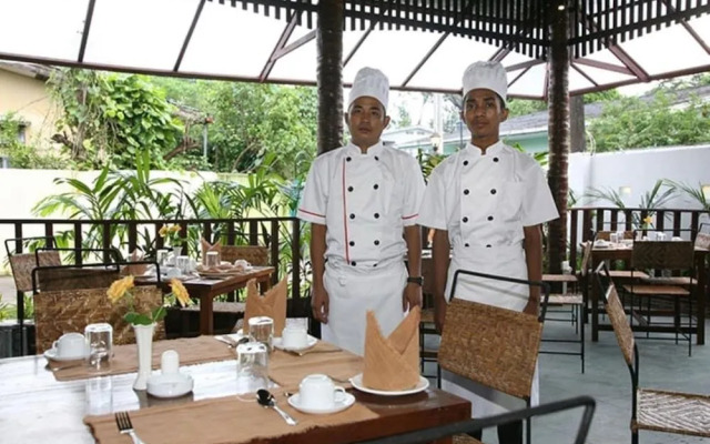 Hotel June Business Bed Breakfast