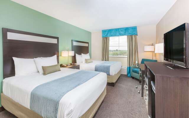 Baymont by Wyndham Midland Center