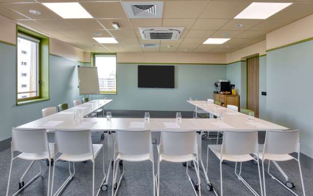 Aiden by Best Western Clermont-Ferrand Hotel & Spa