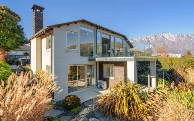 Stewart Lodge Luxury Spa