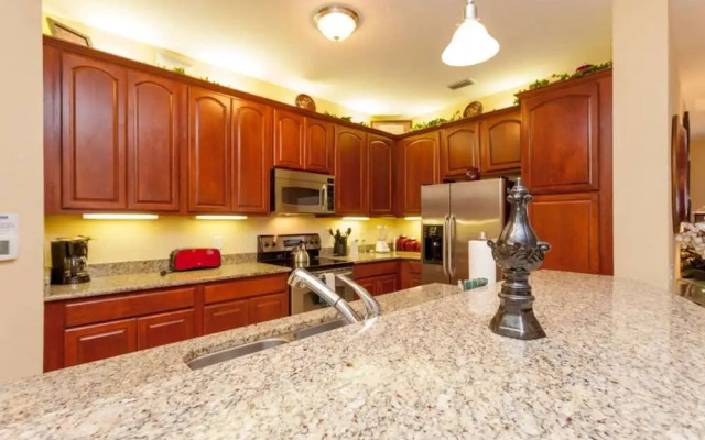 Vista Cay 3 BR Condo Large Balcony - NPM 8841