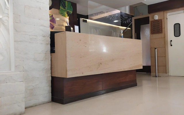 Hotel Apna Avenue
