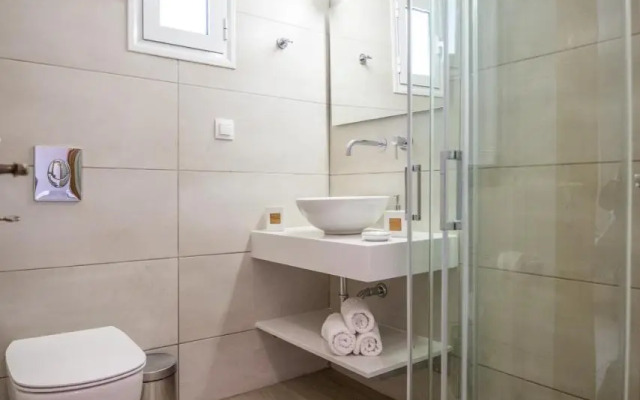 Aloni Studios & Apartments