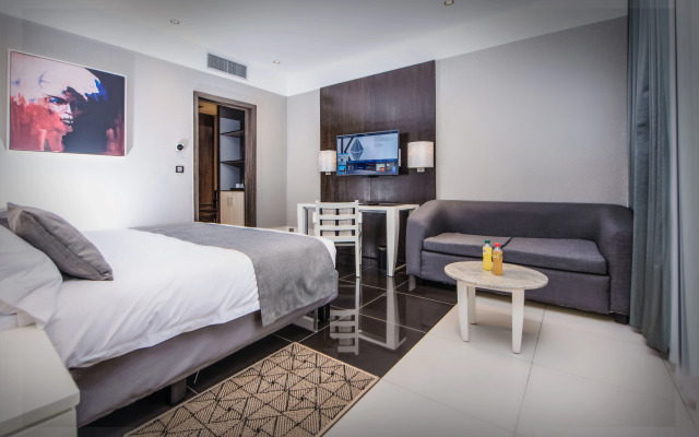 Krystal Palace Douala