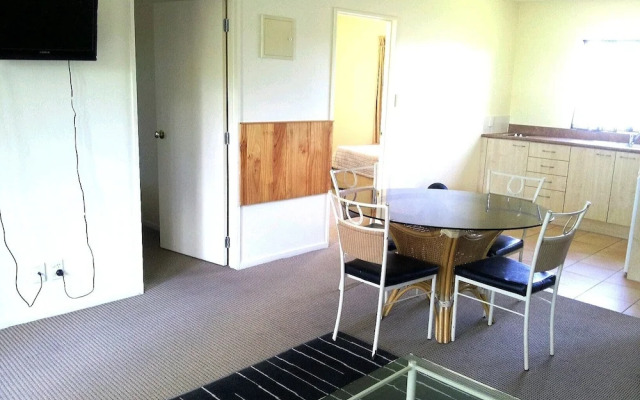 Avondale Motor Inn