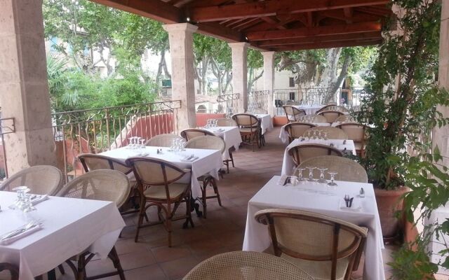 Hostellerie de Cotignac