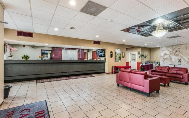Red Carpet Inn Hazleton