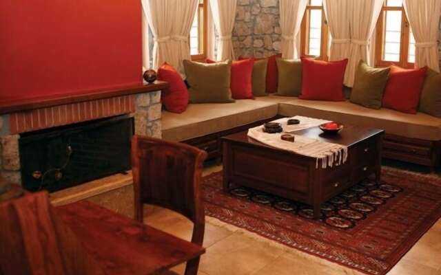 Roes Suites