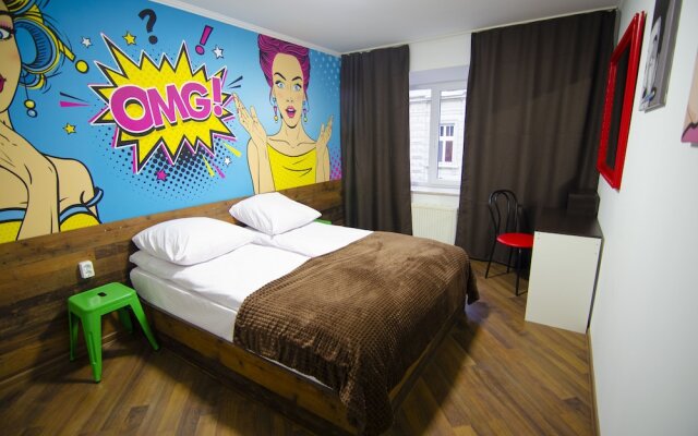 Pop Art Hostel Rynok Square