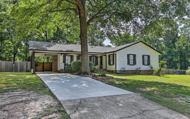 Modern Lexington Retreat w/ Backyard & Pool!