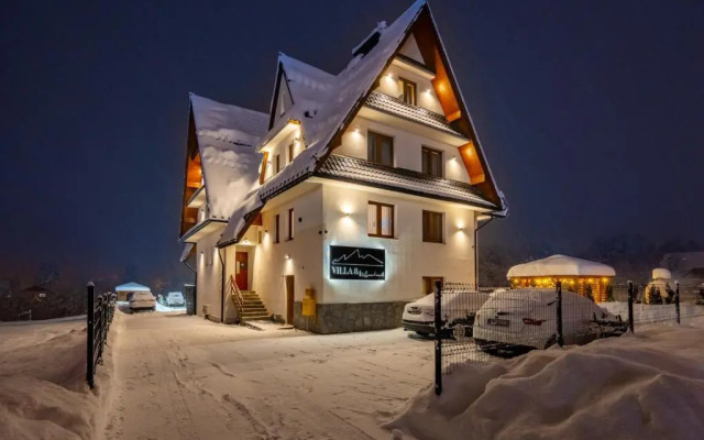 Villa 84 & Apartments