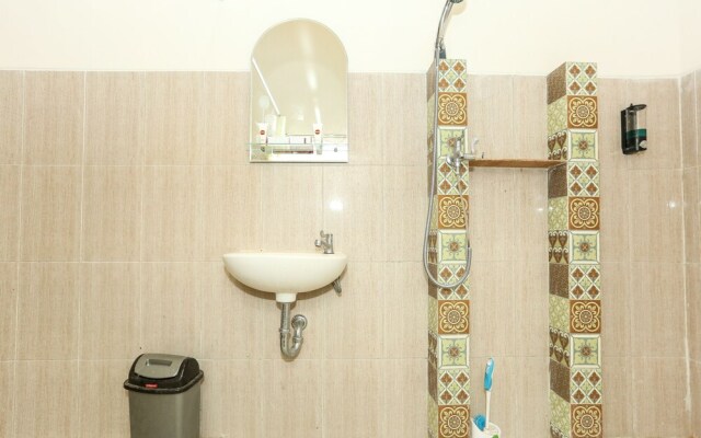 Kampoeng Osing Syariah Guesthouse by OYO Rooms