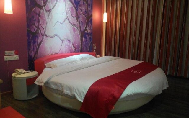 Thank U Hotel Meizhou Jiaying University Branch