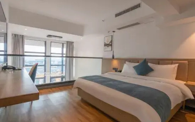 Luzhou Sky City Hotel