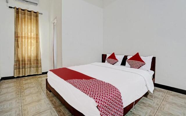 OYO 91872 Sweet 17 KostNearJatim Park Surabaya