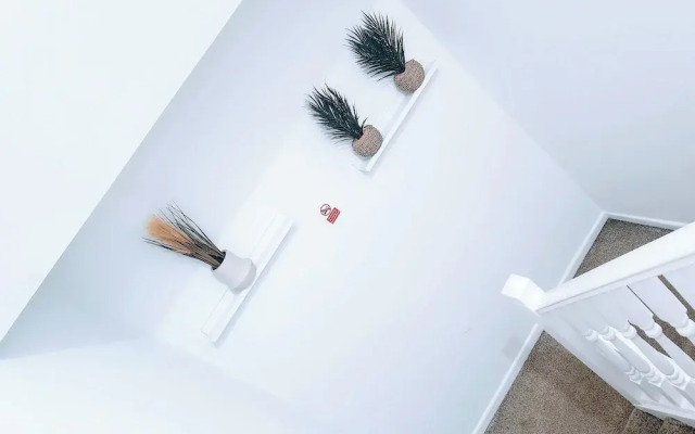 Bas Charming 3 Bedroom House
