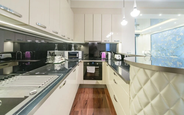 Oasis Apartments - Liberty Bridge