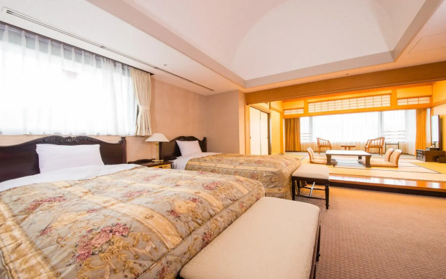 Royal Tainai Park Hotel