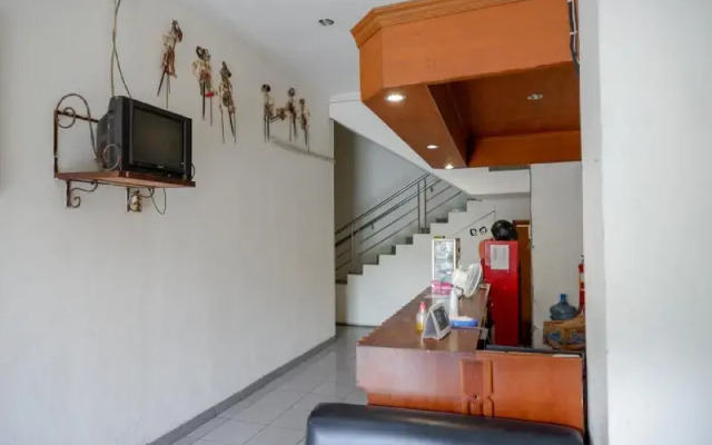 RedDoorz near Tugu Yogyakarta