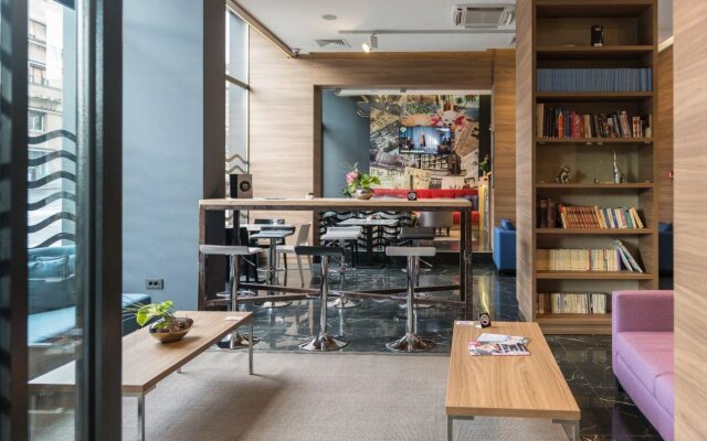 Отель Radisson RED Belgrade