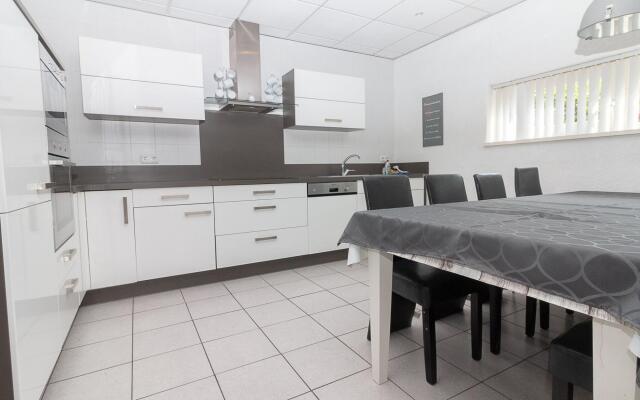 Luxury house in South Limburg with bubble bath and sauna