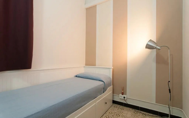 Bbarcelona Sagrada Familia Garden Apartment