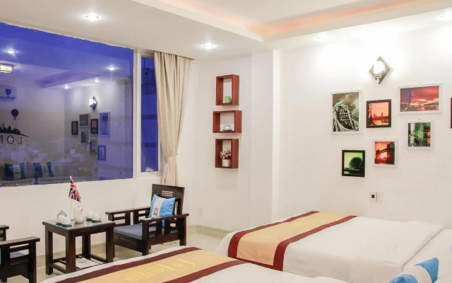 Mayfair Da Nang Hotel