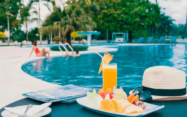 Inya Lake Hotel
