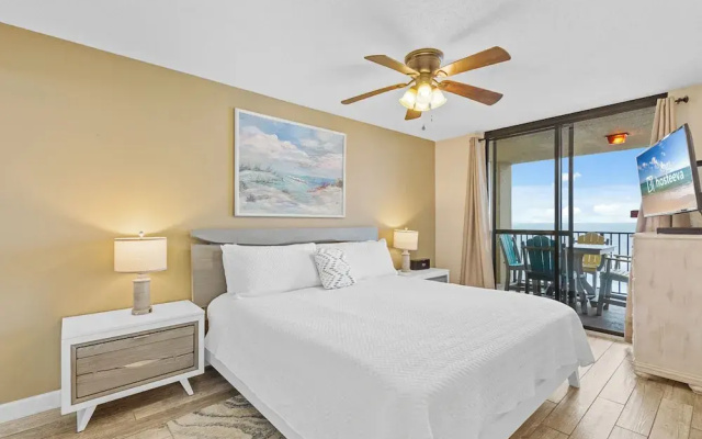 Phoenix V Vacation Rental Condominiums
