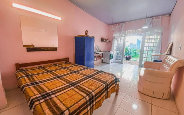 Kitnet completa a 800m da Praia