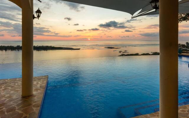 El Castillo Boutique Luxury Hotel