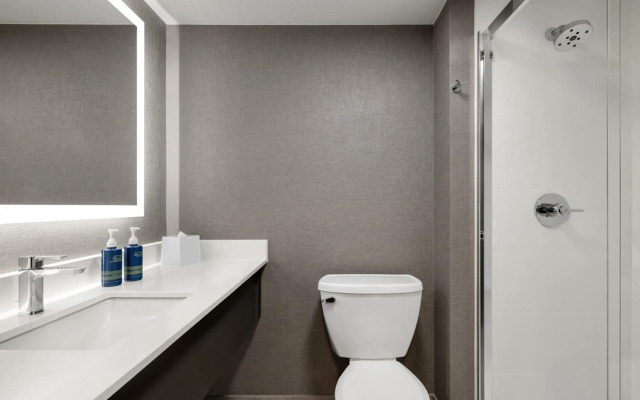 Four Points by Sheraton Columbus-Polaris