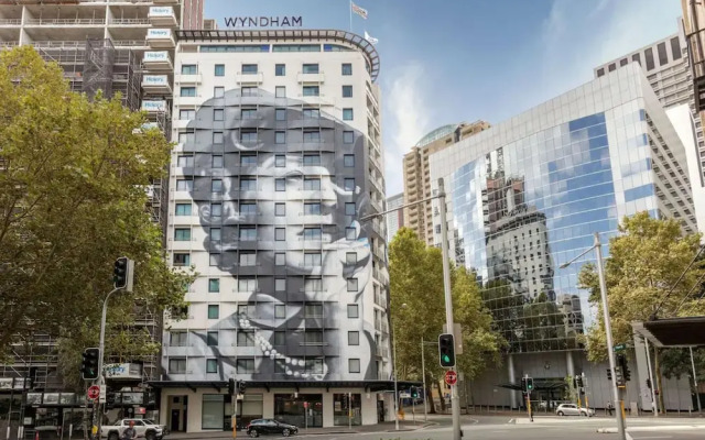 Sydney Suites