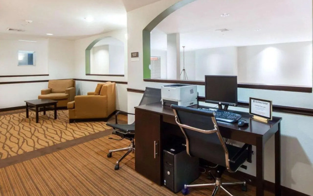 Sleep Inn & Suites