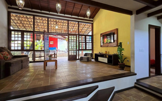 Casa Toscana 4 suítes, piscina e churrasqueira