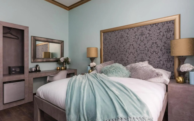 Gorgeous Prague Rooms