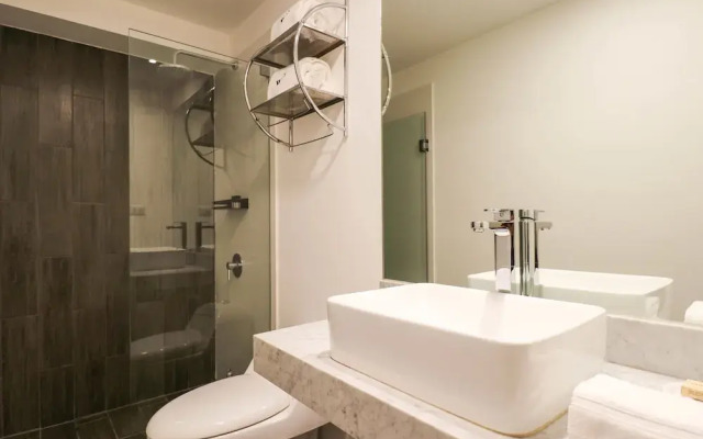 w Admirable 2BR w Modern Balcony in Miraflores