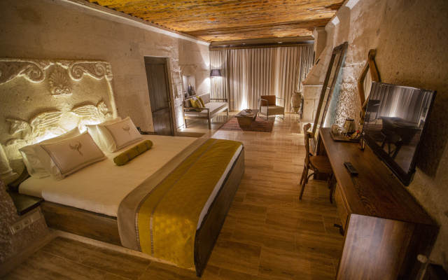 Nino Cave Suites