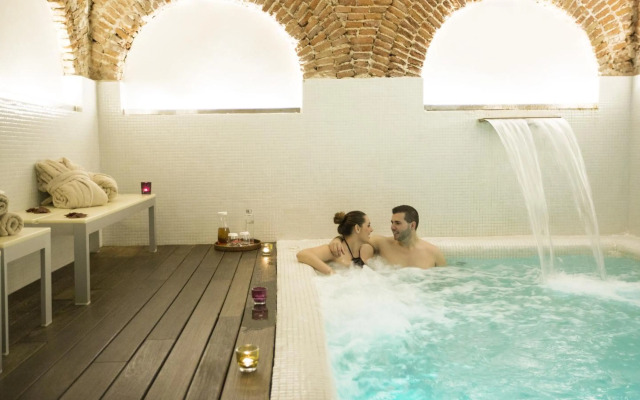 Hospes Puerta de Alcalá, a Member of Design Hotels
