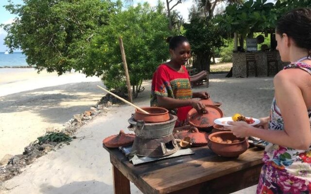 Mangrove Lodge