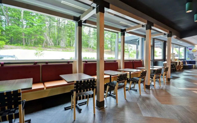 Tru by Hilton Chicopee Springfield