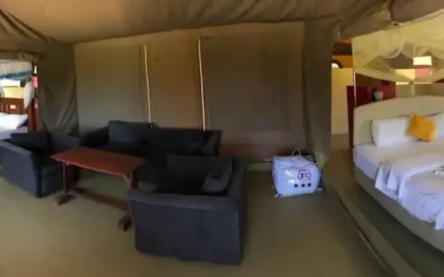 Explore Sand River Lodge