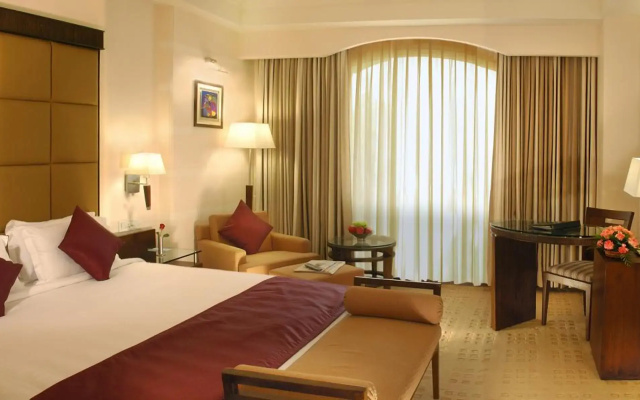 Fortune Inn Riviera Hotel
