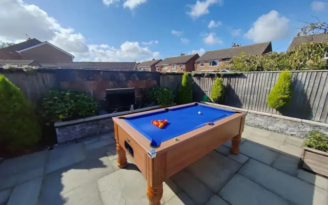 Cozy Blackpool Retreat With 3 Bedrooms