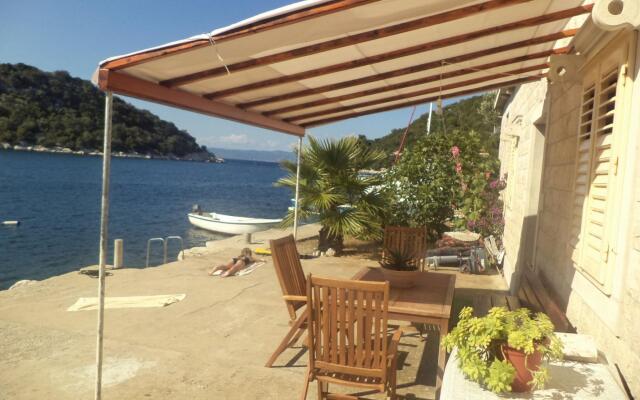 Mile - 10m From the sea - A1 Riva