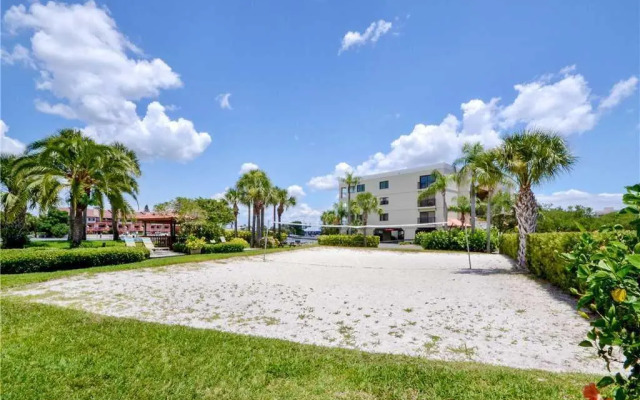 Land's End 5-305 Gulf-bay Front