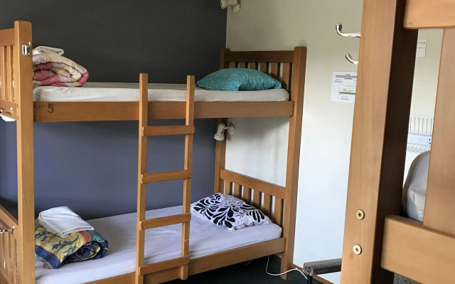 Rainbow Lodge - Hostel