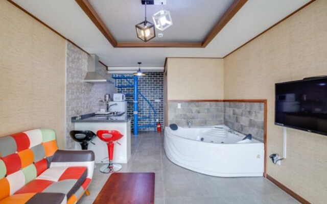 Yeongdeok Bapoom Hill Pension